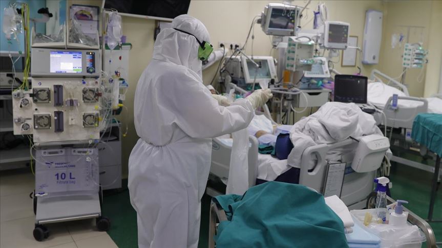 Hospitalizaciones por COVID-19 siguen disminuyendo en Francia