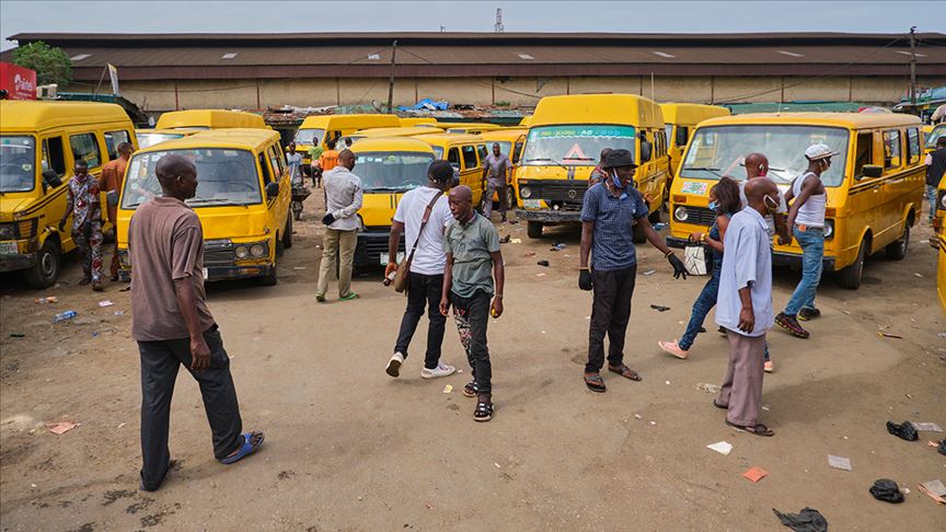 Nijerya'da 13 milyon kişi Kovid-19 önlemleri nedeniyle işsiz kalabilir