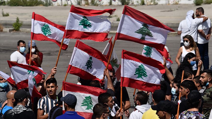 Lübnan'daki ekonomik kriz dikkatleri Suriye ile yasa dışı sınır ticaretine çekti