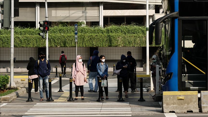 Jakarta to ban single-use plastic bags starting July 1