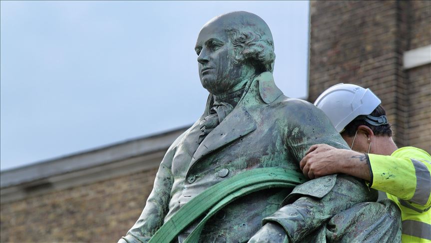 Movimiento para derrocar las estatuas coloniales toma fuerza en Reino Unido