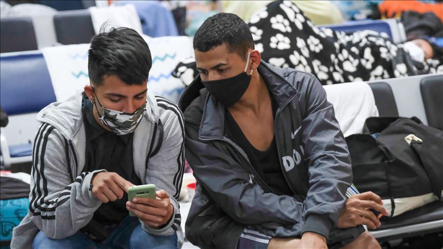 Al menos 1.000 colombianos retornarán a su país la próxima semana en vuelos “humanitarios”