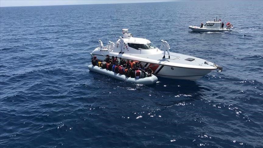 Turkey rescues 381 asylum seekers in a week