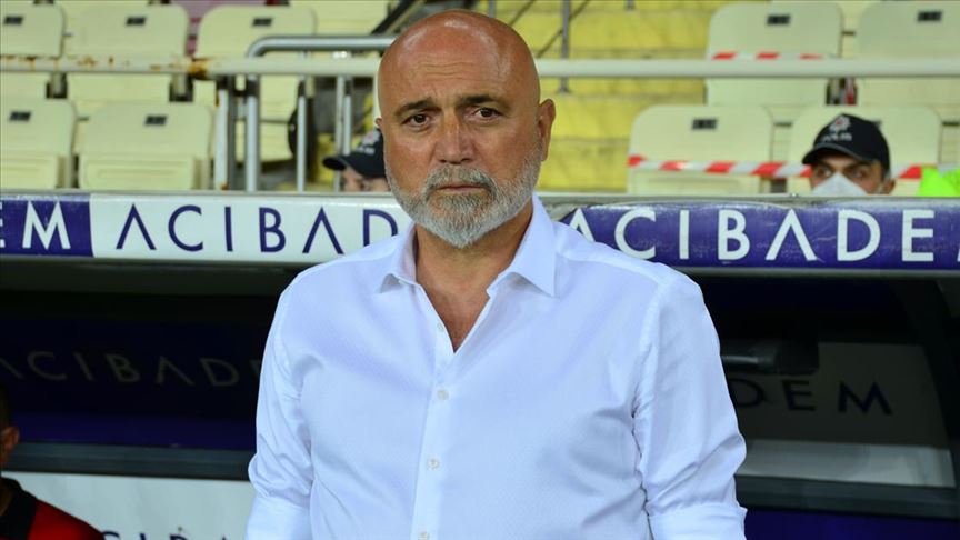 BtcTurk Yeni Malatyaspor Teknik Direktörü Hikmet Karaman: Büyük bir avantajı kaçırdık