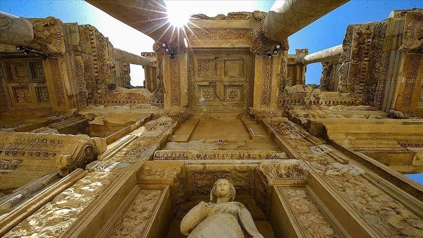 Turkey: Ancient city of Ephesus limits visitor numbers