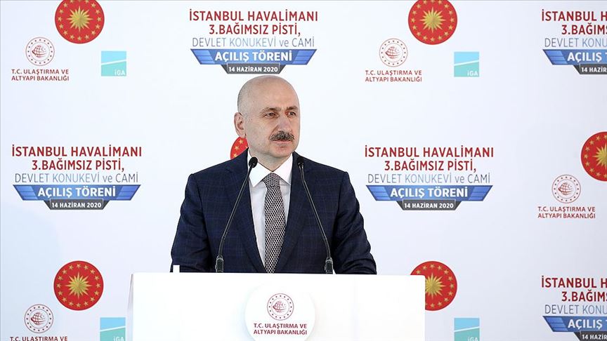 Bakan Karaismailoğlu: İstanbul Havalimanı Türkiye'nin havacılıkta kuralları yeniden yazmasına olanak tanıdı