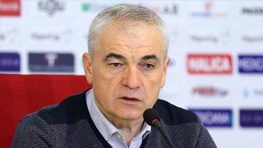 Sivasspor Teknik Direktörü Çalımbay'dan taraftara 'ekrandan destek' çağrısı