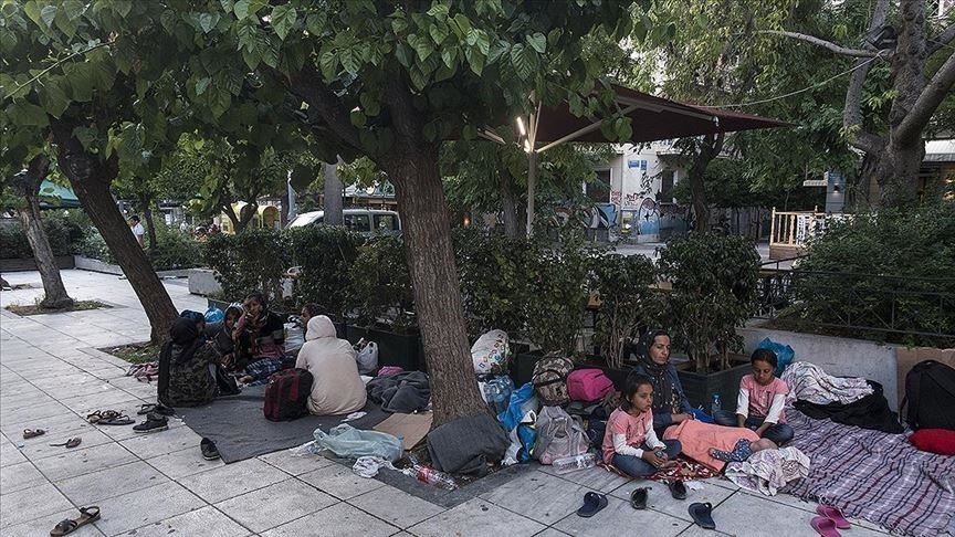 خیابان‌خوابی پناهجویان در یونان به دلیل توقف حمایت اتحادیه اروپا