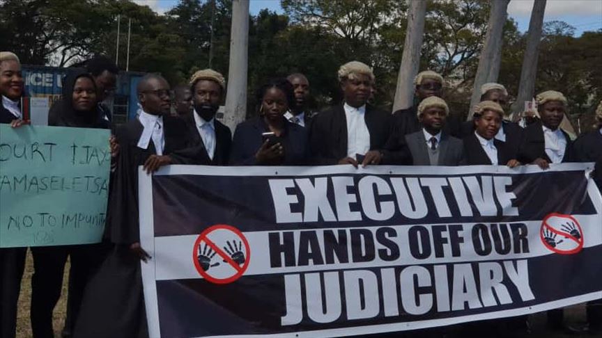 Malawi lawyers protest forced retirement of top judge