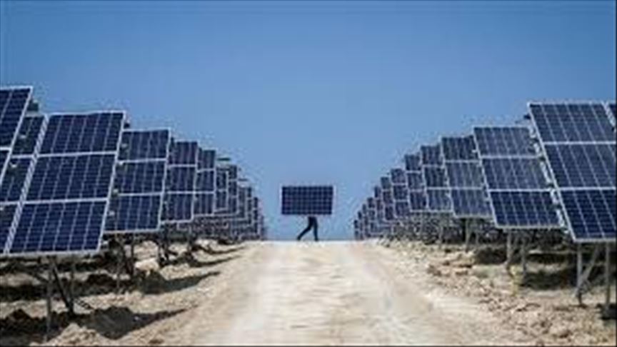 Penggunaan energi terbarukan baru terbatas sektor listrik