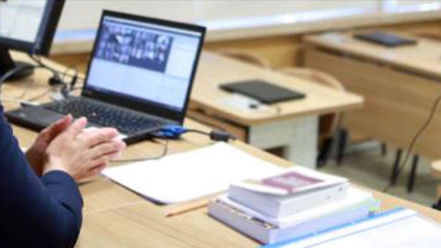 Öğretmenlerin haziran dönemi mesleki çalışma programı çevrim içi düzenlenecek