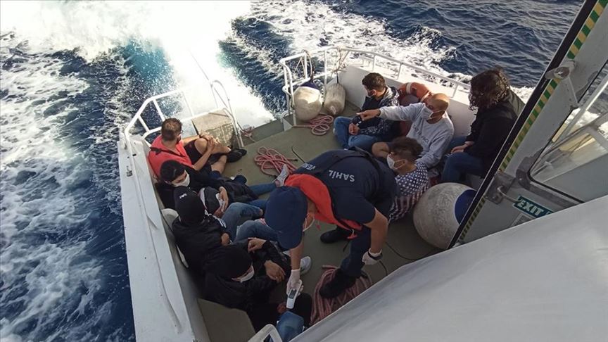 Bodrum Da Turk Kara Sularina Geri Itilen 10 Siginmaci Kurtarildi