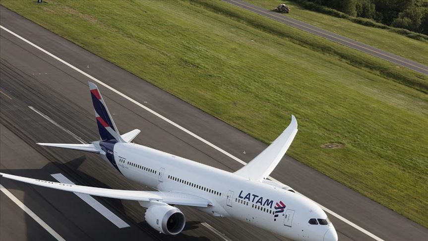 La aerolínea Latam deja de operar en Argentina por crisis causada por la pandemia