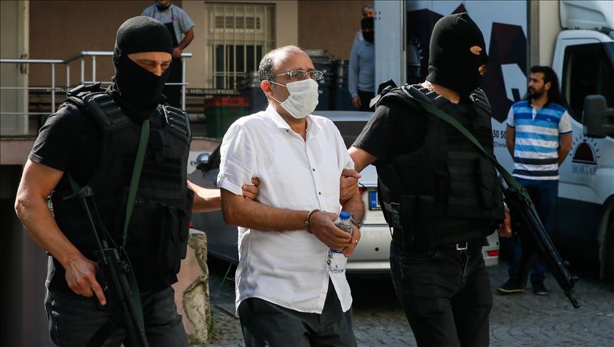 Kırmızı bültenle aranırken İzmir'de yakalanan DHKP/C üyesi tutuklandı