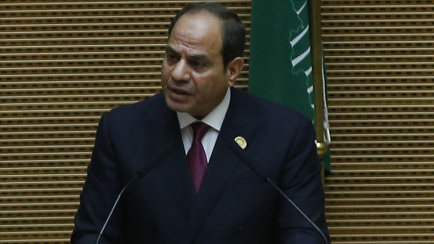 Mısır Cumhurbaşkanı Sisi'den orduya 'ülke sınırları dışında askeri göreve hazır olun' mesajı