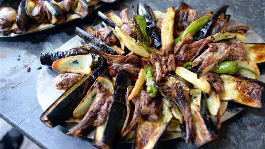 Ziyaretcileri Kendine Ceken Lezzet Tokat Kebabi Anadolu Ajansi Haber Ofisi