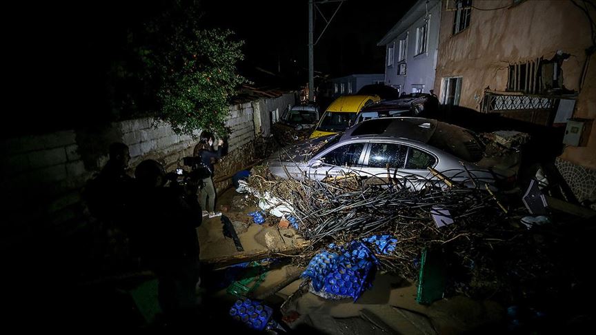 Bursa'da 2 kişi sel nedeniyle hayatını kaybetti