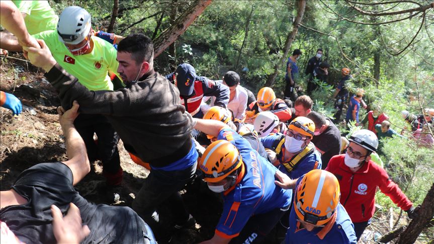 Turska: U poplavama u Bursi smrtno stradale tri osobe, potraga za još jednom 