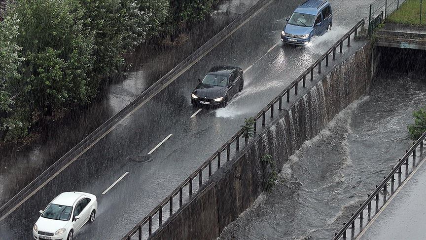 Meteorolojiden 'kuvvetli yağış' uyarısı