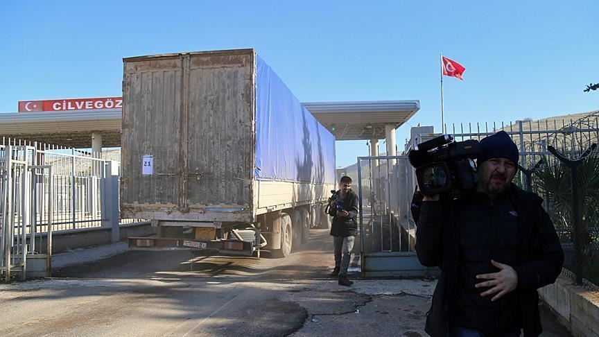 Turkey sends 6 truckloads of aid to Idlib, Syria