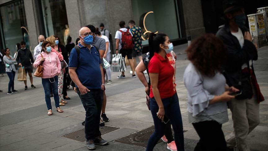 Spain sees infections rise, grim economic forecast