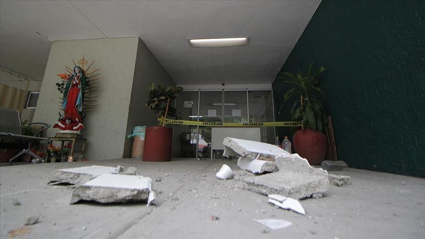 Mexico: 6 dead in powerful earthquake