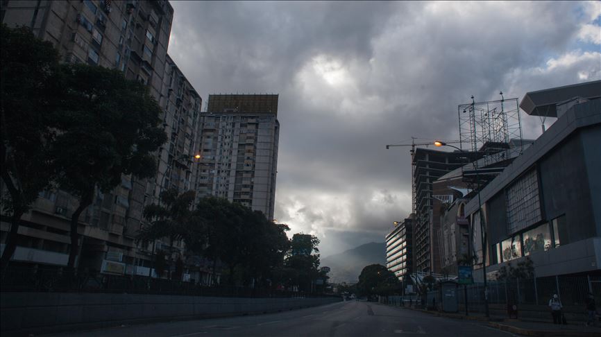 Durante la cuarentena los venezolanos enfrentan un empeoramiento en el suministro de agua y luz