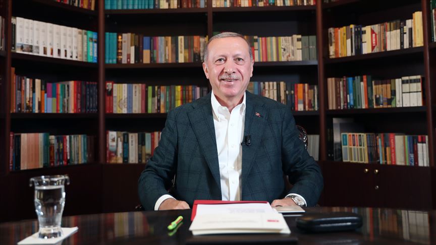Cumhurbaşkanı Erdoğan küçükbaş hayvanları telef olan vatandaşa 16 koyun gönderdi