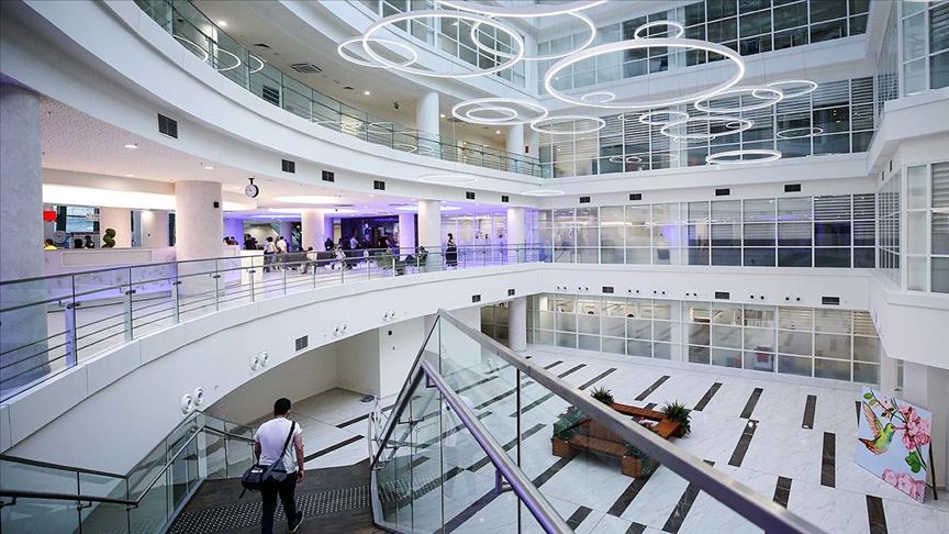 Dev Saglik Merkezi Kovid 19 Da Lokomotif Oldu