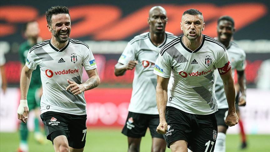 Football: Besiktas shutout 10-man Konyaspor 