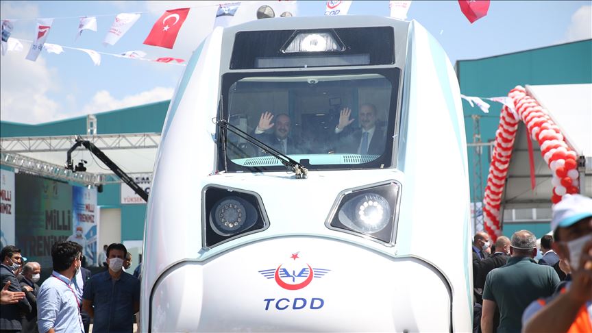 Turquie : la locomotive électrique de construction turque sera testée sur les rails à partir d'août
