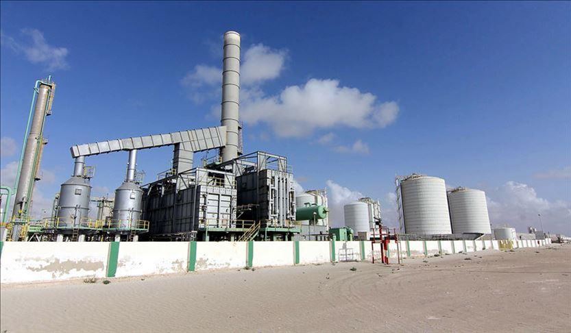 قبیله‌های حامی حفتر فعالیت‌های تولید نفت در لیبی را آغاز می‌کنند