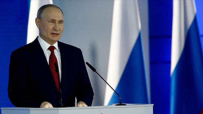 Putin'den halka kendisine yeniden başkanlık yolunu açacak oylamaya katılma çağrısı