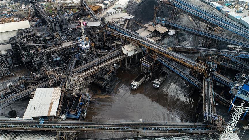 Ekspor batu bara Indonesia menyusut akibat Covid-19