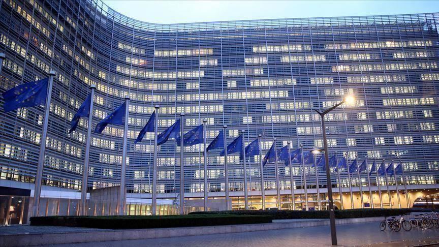 الاتحاد الأوروبي يتعهد بـ 2.3 مليار يورو لمساعدة السوريين