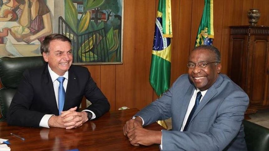 Bolsonaro respalda al nuevo ministro de Educación a pesar de las denuncias por plagio