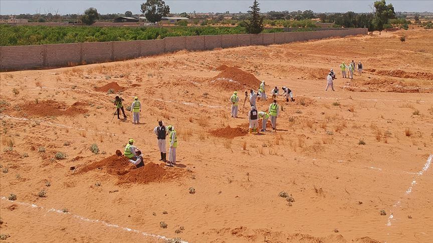 Libya'da Hafter'den kurtarılan Terhune'deki toplu mezarlardan 5 ceset daha çıkarıldı