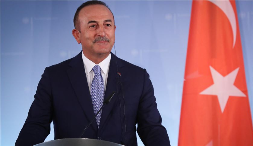 Cavusoglu: "La France doit présenter des excuses à la Turquie" 