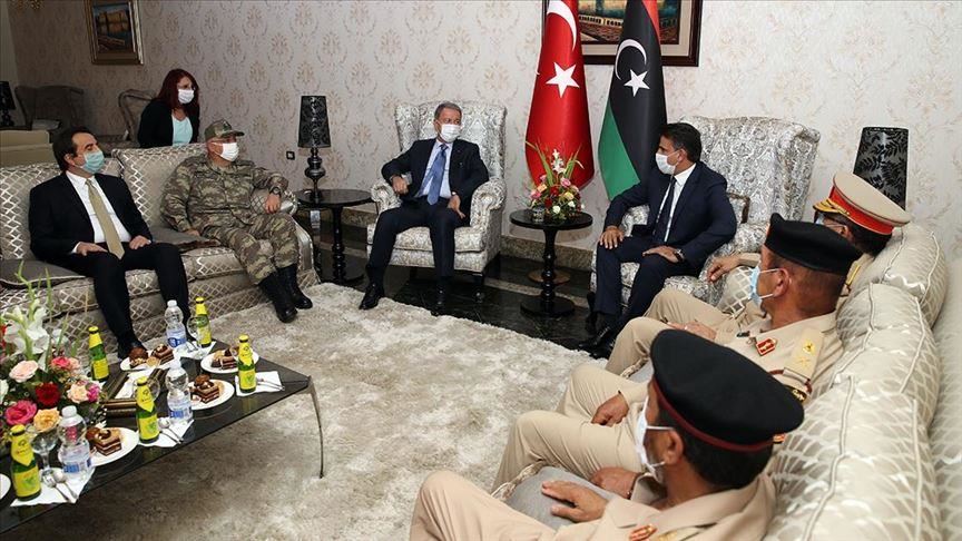 Turkish defense minister, military chief visit Libya