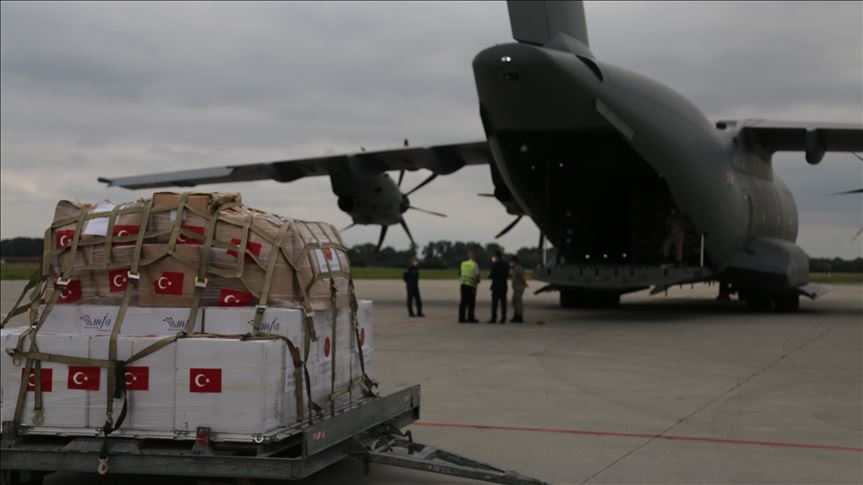 Avion S Humanitarnom Pomoći Iz Turske Stigao U Srbiju