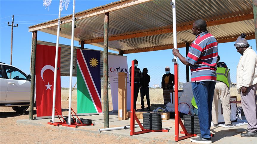 "تيكا" التركية تنشئ حديقة رياضية لأطفال لاجئين في ناميبيا