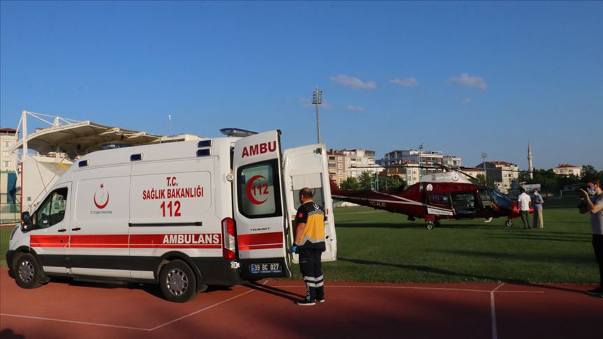 Ambulans helikopter yeni doğan bebek için havalandı 