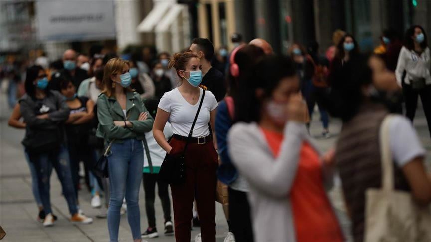 Во Шпанија нов пораст на заразени по прекинот на ограничувањата