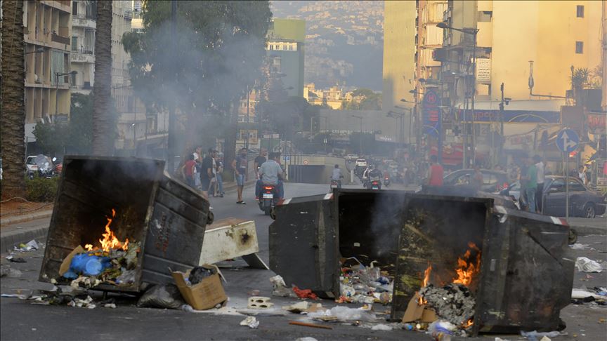 Lebanese block roads in Beirut amid economic woes