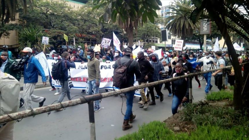 Kenyans face police teargas, arrest amid protests