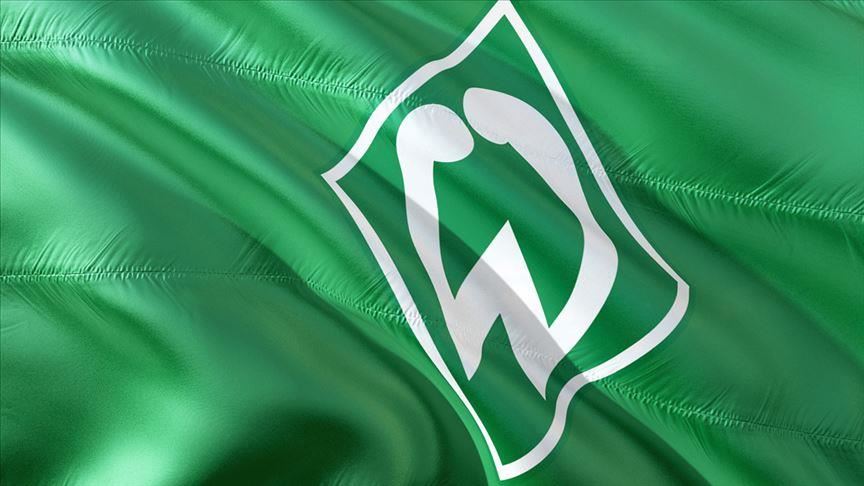 Werder Bremen retain Bundesliga status after draw