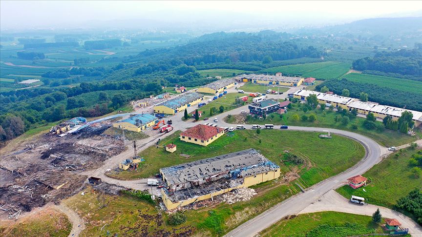 Sakarya'da havai fişek fabrikasındaki arama tarama çalışmaları yeniden başladı