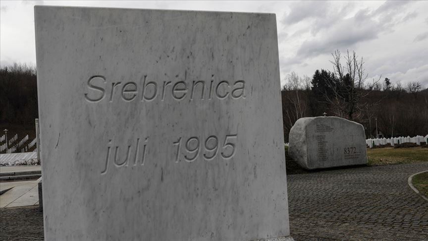 Bosnia: Srebrenica genocide exhibition begins