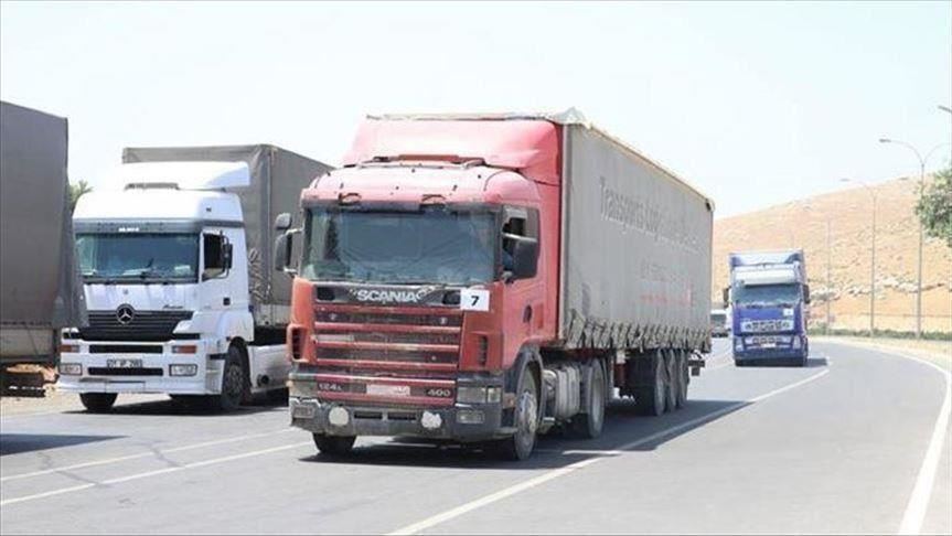 قافلة مساعدات أممية تدخل "إدلب" عبر تركيا