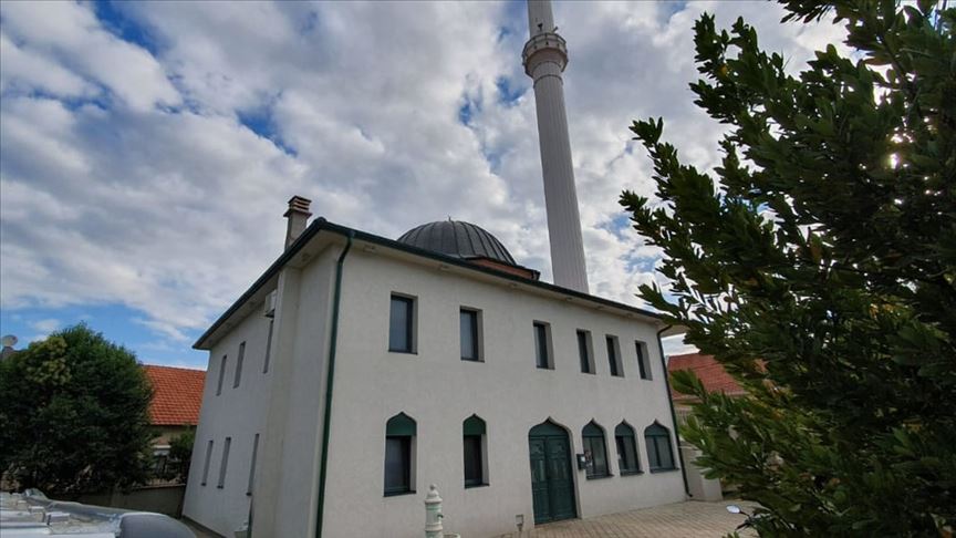 TİKA Karadağ'daki Karabusko Polje Camisi'ni yeniledi